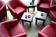 rote lounge sessel (©Bilder: Martin Schmitz)